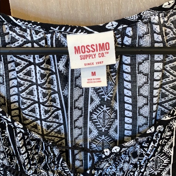 Aztec-y pattern blouse - Picture 2 of 2